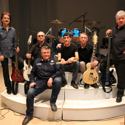 народный коллектив Вокально-инструментальный ансамбль "Живая вода"