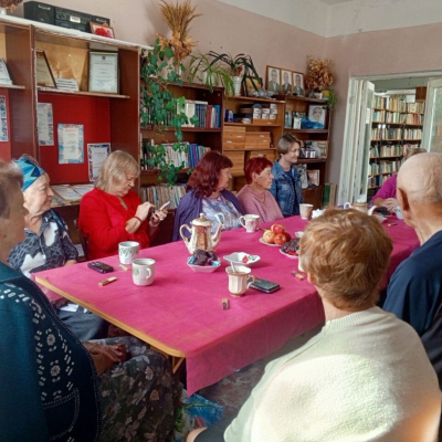 Осеннее заседание литературного клуба "Книжное кафе"